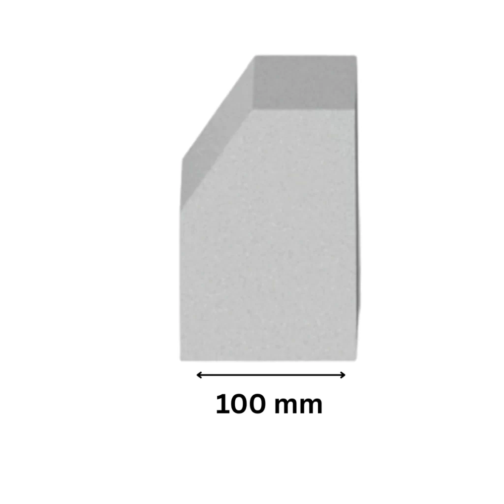 Concrete kerb with 100 mm thickness